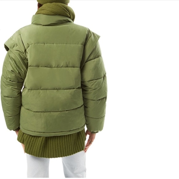NWT We Wore What Snap off Sleeve Puffer Jacket/Vest Medium - Picture 3 of 8